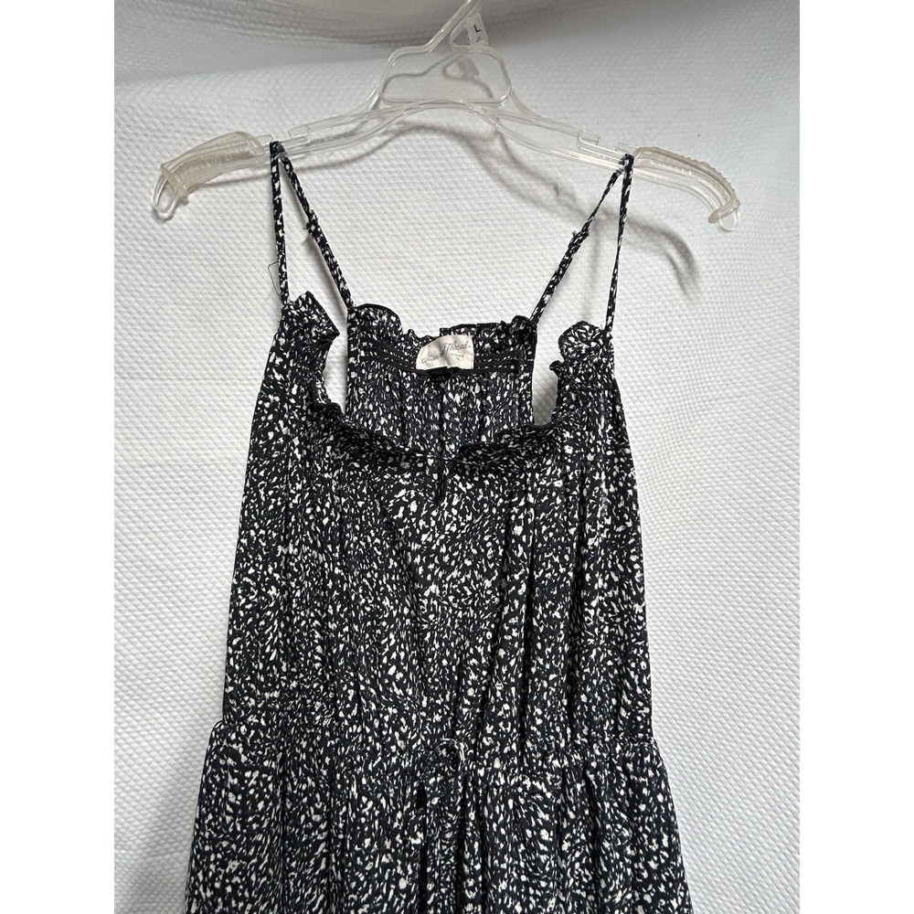 Universal Threads Women's Midi Dress Black & White Large
